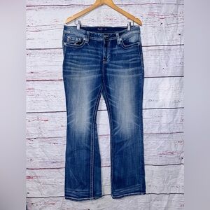 Women's Miss Me Low Rise Boot Cut Jeans with Skull & rhinestones Size 34x34